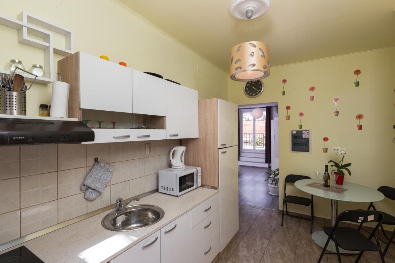 Apartman Mavi